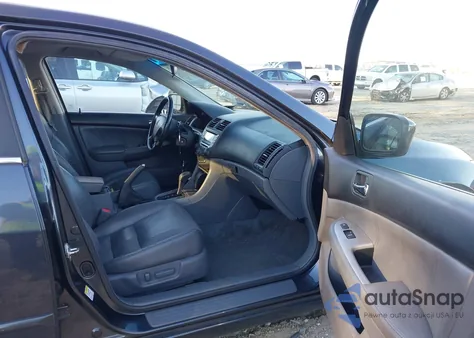 2006 Honda Accord 3.0 Ex from USA, damaged, VIN 1HGCM66596A006083